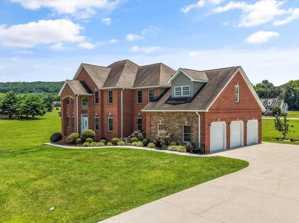 121 Saint James St, Sweetwater, TN 37874