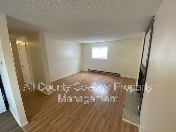 4th image of 704 Ferris Ct #3