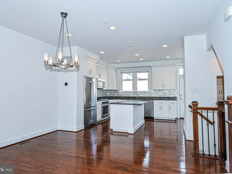 8337 Looking Glass Way — Photo 18