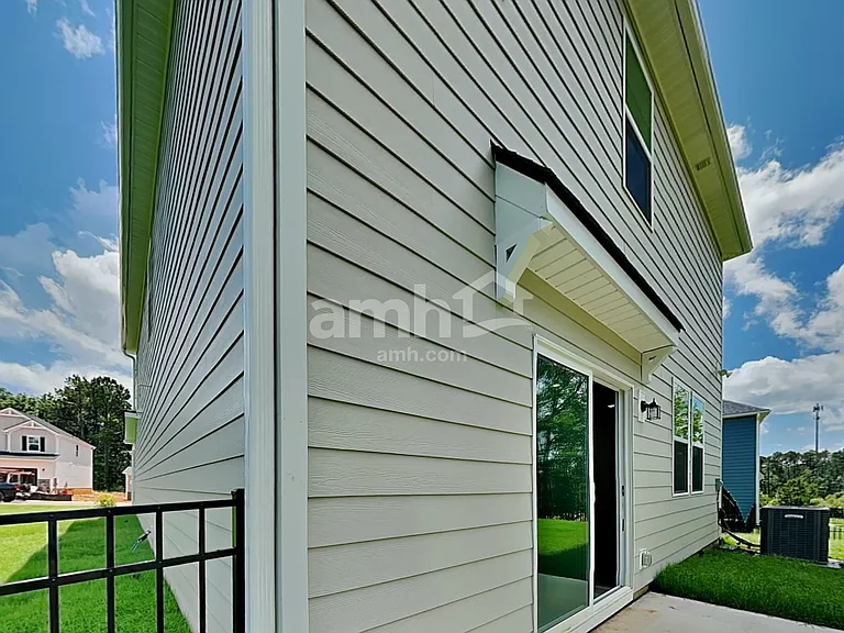 1112 Livengood Way — Photo 20