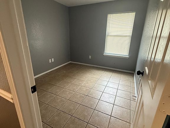 5th image of 223 Dale Earnhardt Dr #A