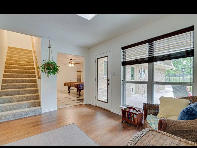 3725 Oakbriar Ln — Photo 5