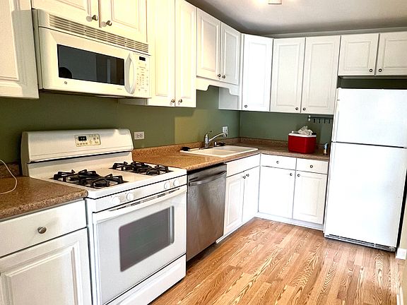 5th image of 366 Jefferson Ct