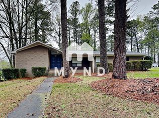 4635 Kelden Cir, College Park, GA