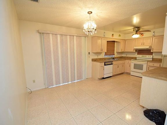 4th image of 4871 Cherokee Rose Dr