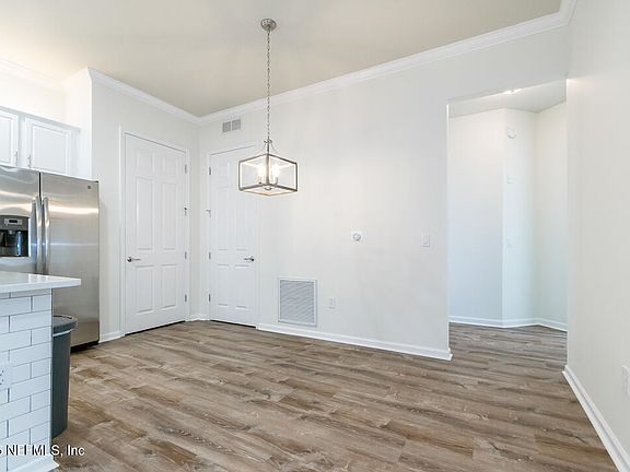 5th image of 192 ORCHARD PASS Avenue #547