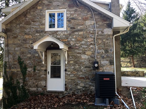 4th image of 1412 Upper Van Reed Rd