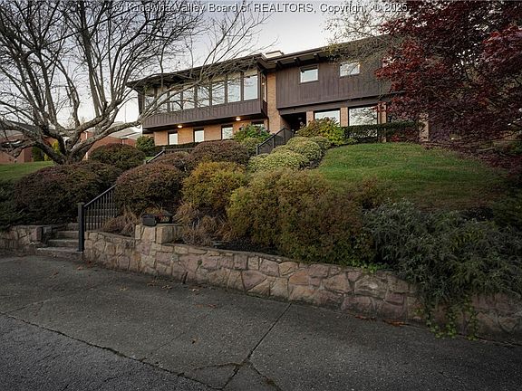 3rd image of 207 McKinley Ave