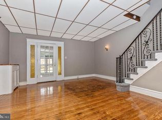 38 S 44th St, Philadelphia, PA 19104