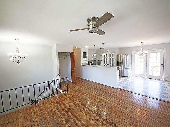 4th image of 333 S Cedar Dr