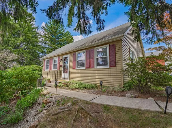 1020 1st Ave, Hellertown, PA 18055