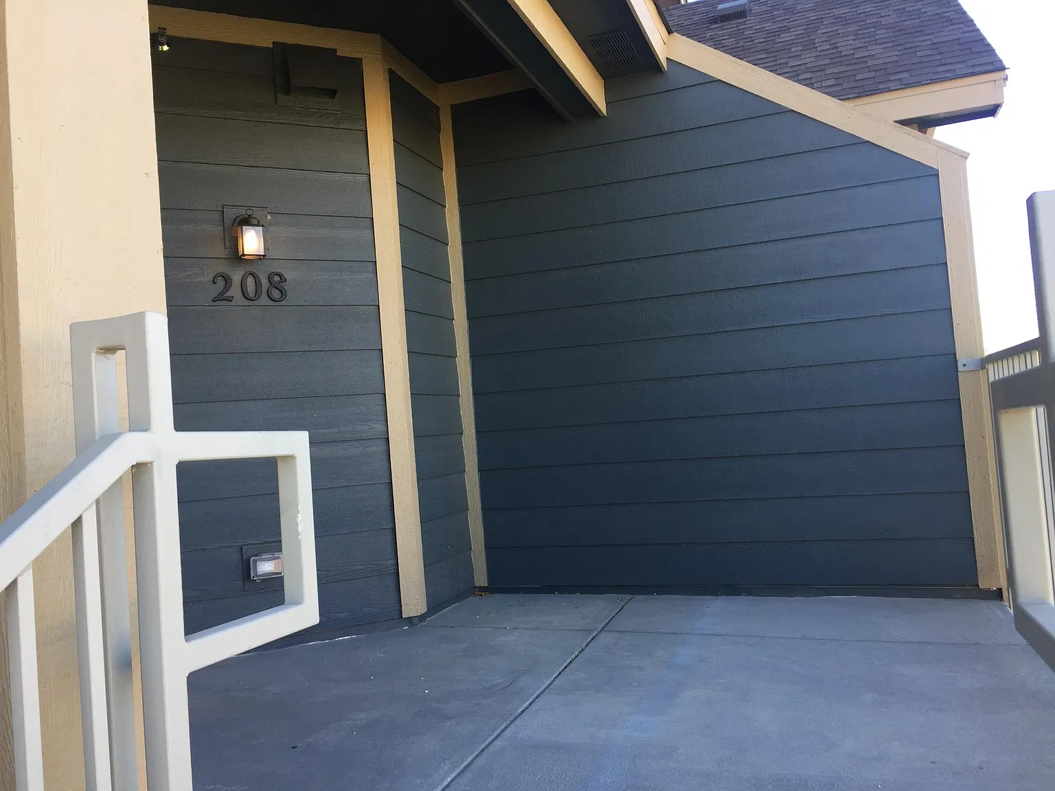 3 bed, 1308 sqft, $2,350 — Photo 3