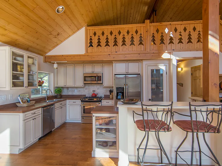 12139 Pine Forest Rd — Photo 8