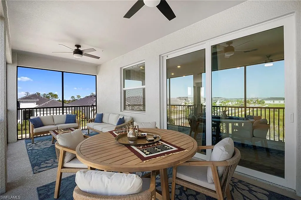 3 bed, 2.0 bath, 2200 sqft, $7,000 — Photo 2