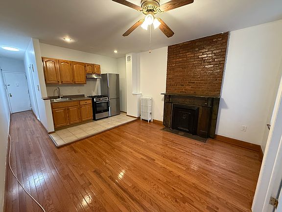3rd image of 344 Lafayette Ave APT 3b