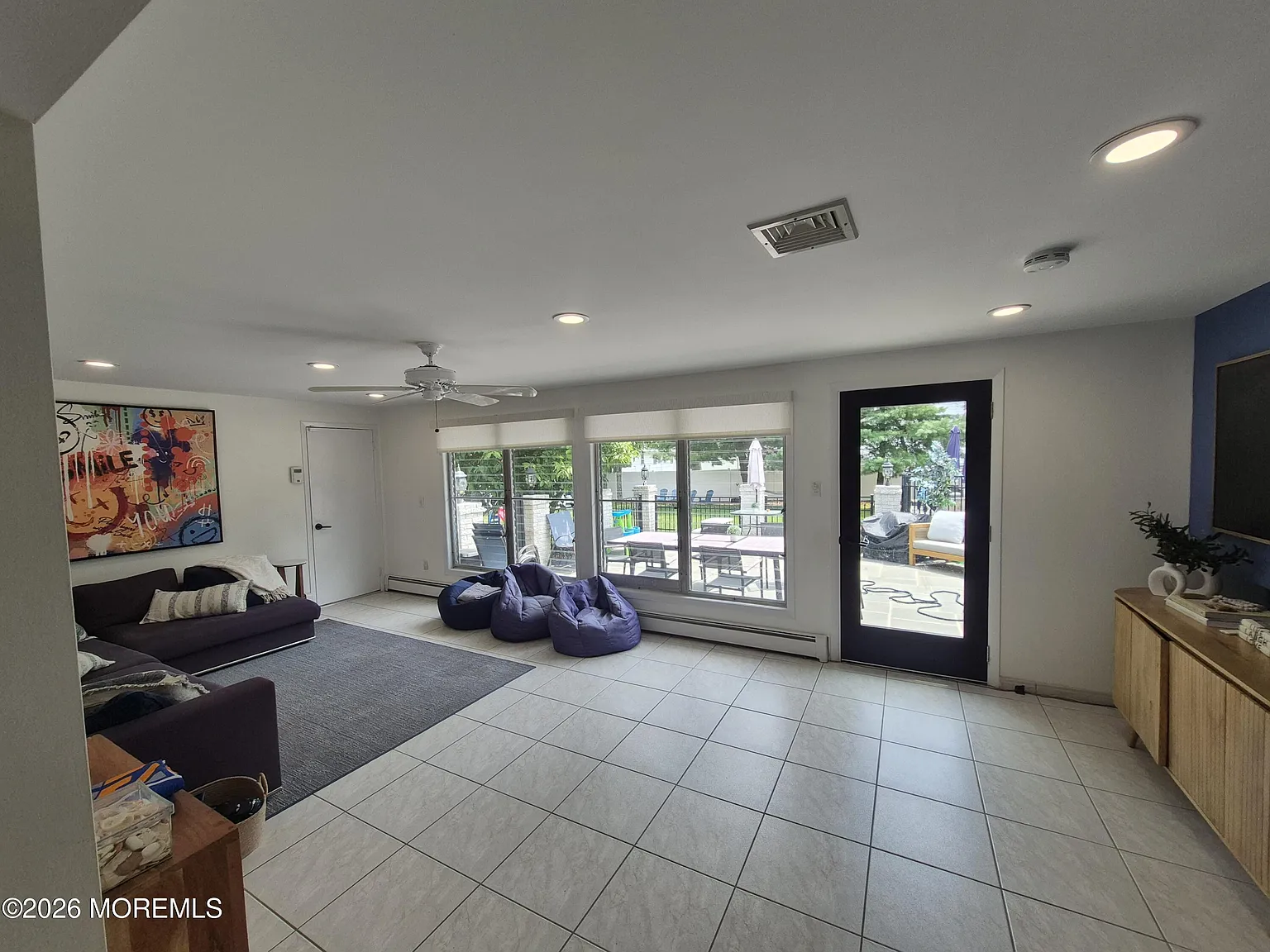 4 bed, 2.5 bath, 2750 sqft, $2,800 — Photo 3