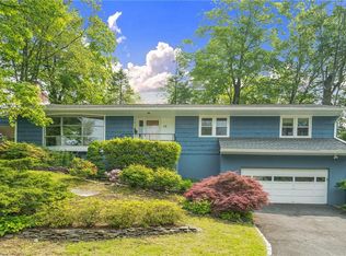 10 Doris Dr, Scarsdale, NY 10583