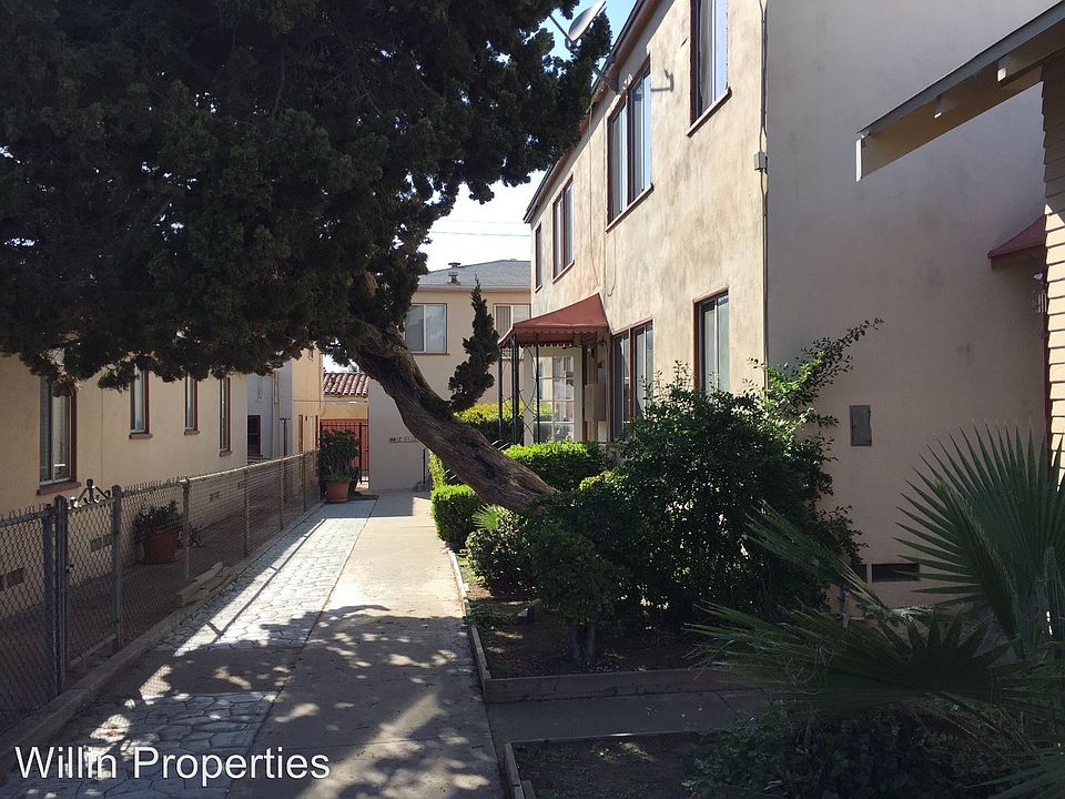 1st image of 4424 30th St APT 4