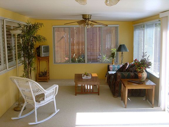 3rd image of 1034 N Garfield Ave