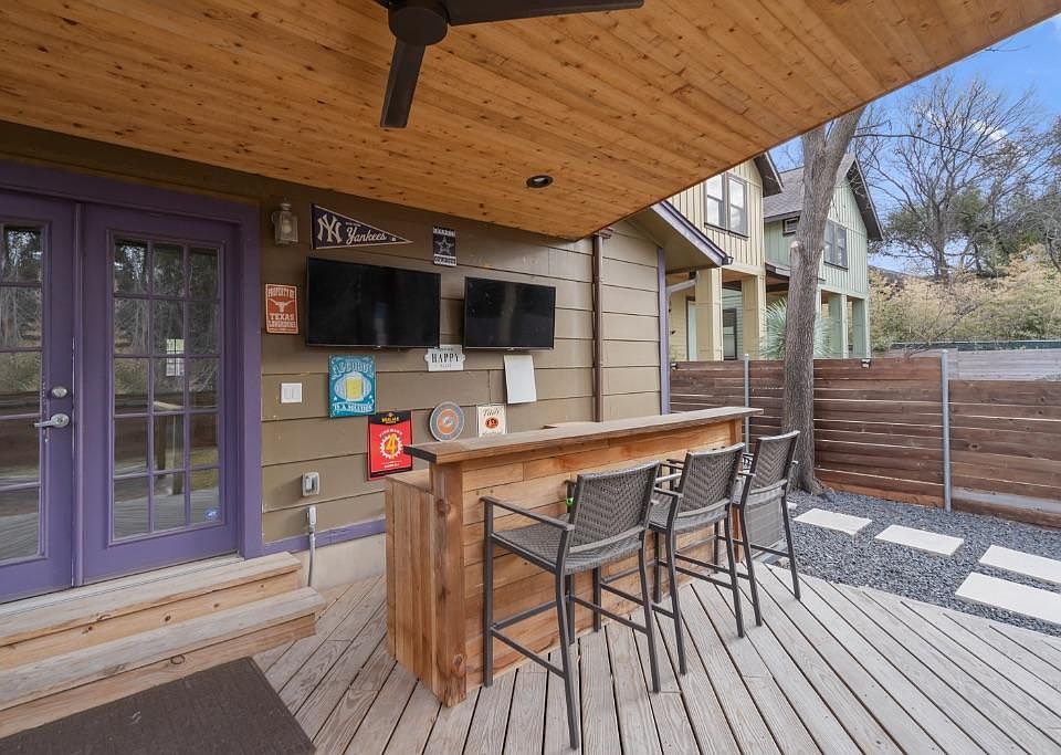 1st image of 3702 Garden Villa Ln #B