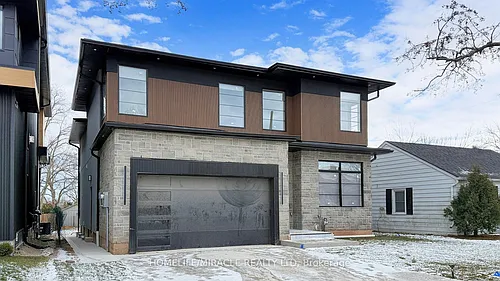 150 Stewart St Photo 1