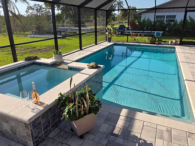 5714 SW 1st Ct — Photo 9