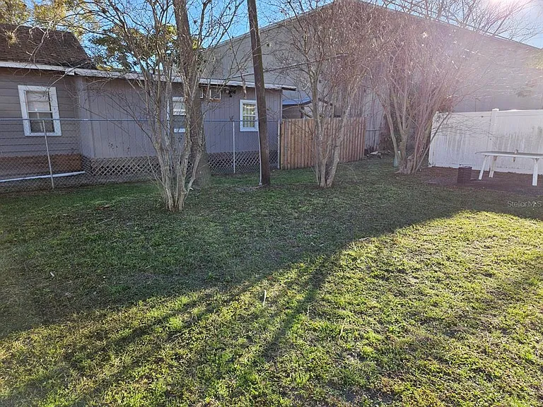 1504 W Grace St — Photo 4