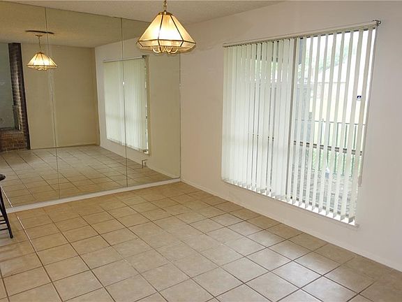 4th image of 1808 Briar Creek Cir