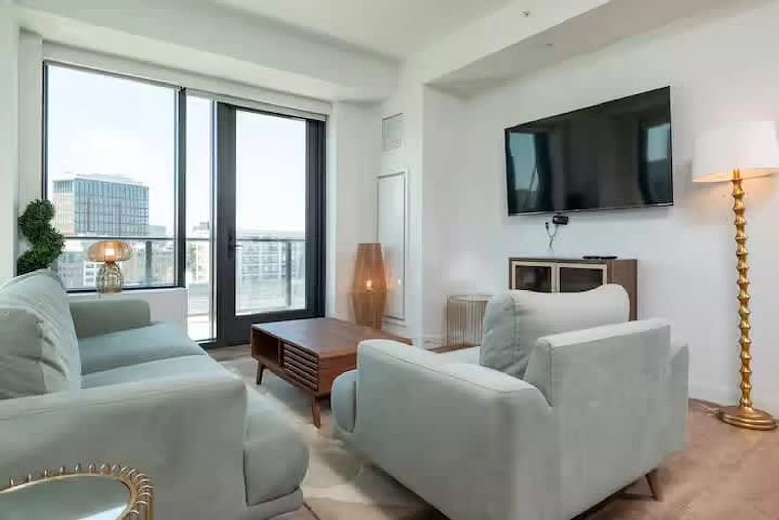 2 bed, 2.0 bath, 1194 sqft, $12,083 — Photo 1