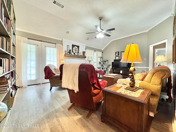 5th image of 4755 Alexander Rd