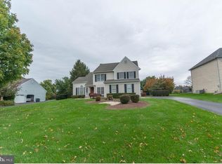 10 Cameo Dr, Richboro, PA 18954