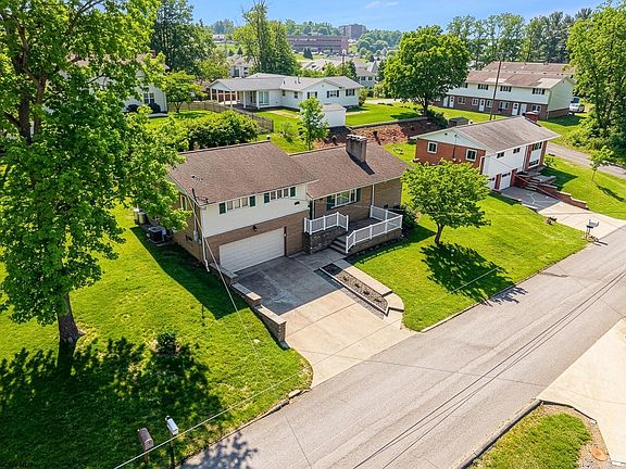 4th image of 1320 Winona Ave