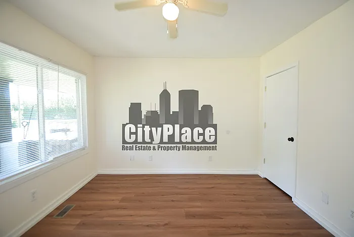 1458 W Congress Ave — Photo 4