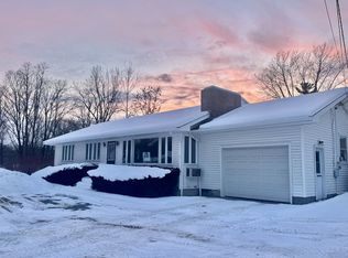 9 River St, Milton, VT 05468