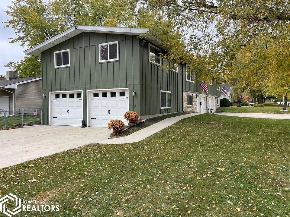 1st image of 801 W 10th Ave N