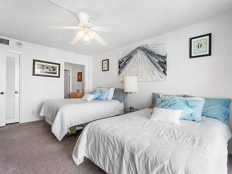 800 SE 20th Ave #407 — Photo 16