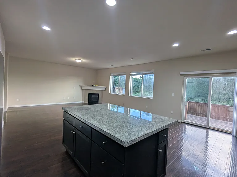 11810 NE 128th Pl — Photo 15