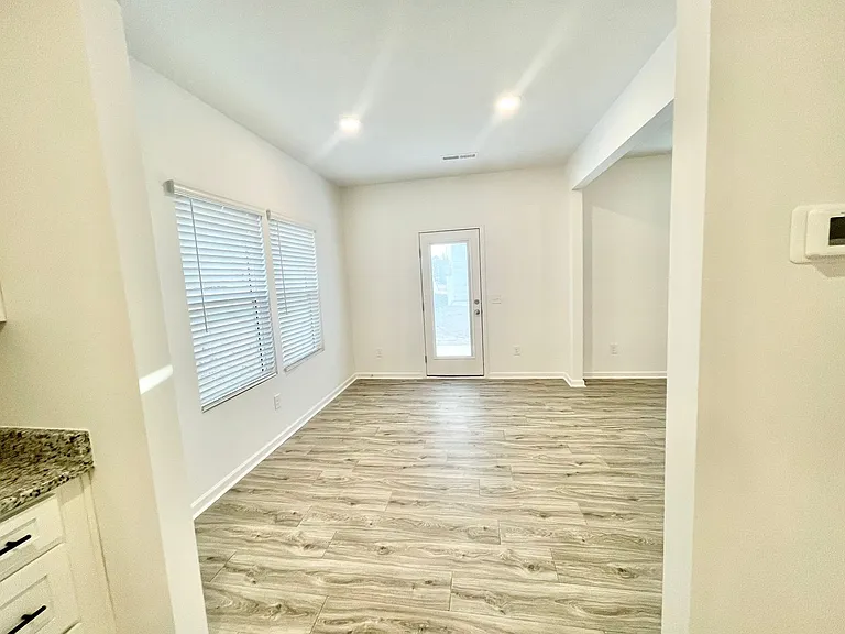 121 Gaelic Dr — Photo 4
