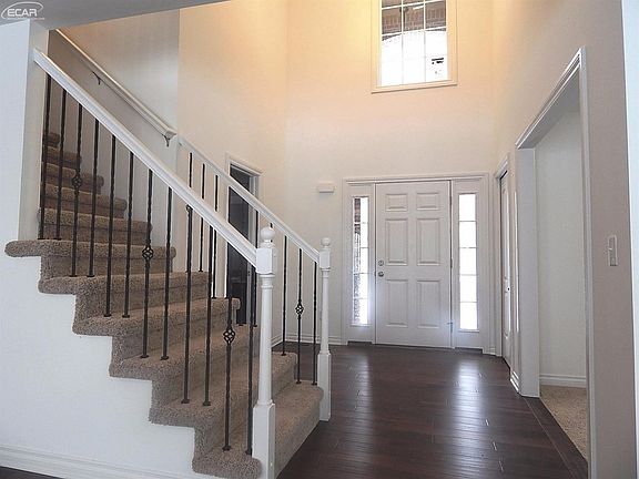 5th image of 4370 Newark Cir