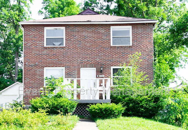 113 Niagara Ave #1 — Photo 1