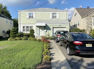 39 Beech St, Maywood, NJ 07607