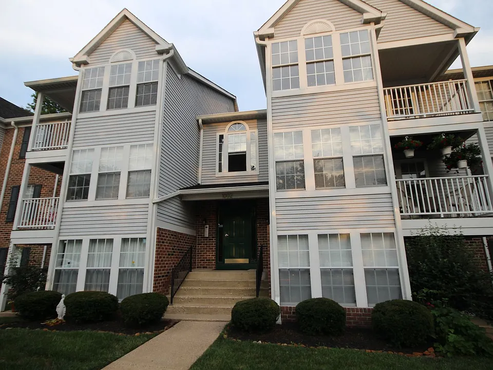 1002 Jessicas Ct #J