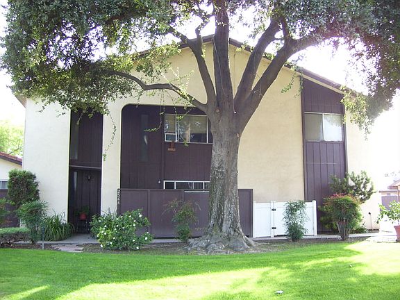 3rd image of 2544-2550 S Sallee St