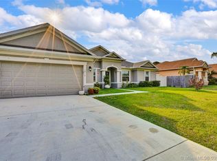 1816 SW Brisbane St, Port Saint Lucie, FL 34984