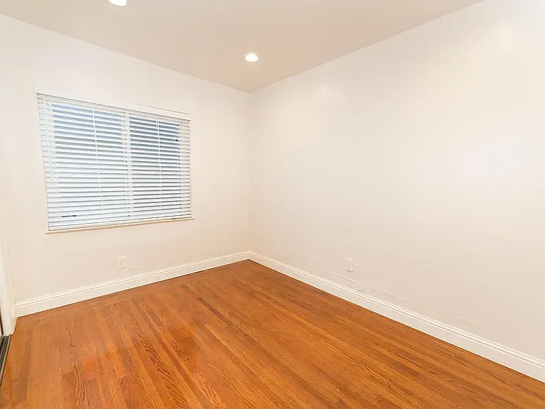 2765 Park St — Photo 2