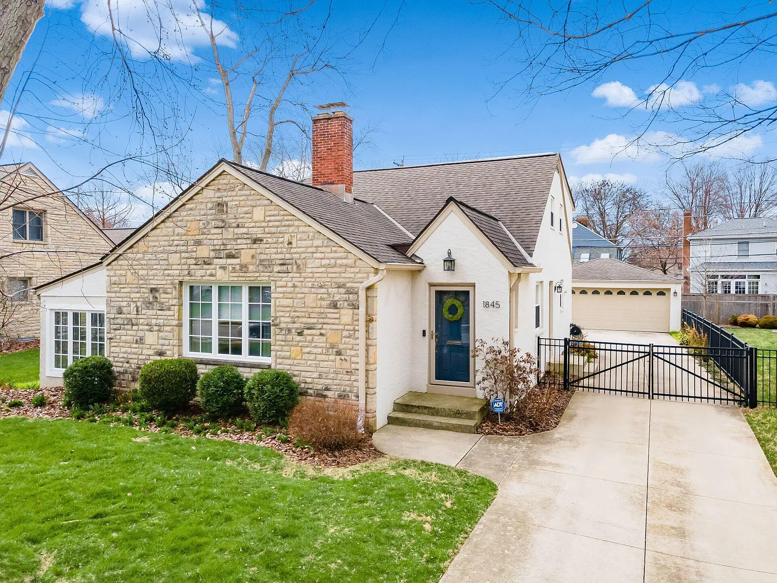 1845 Glenn Ave photo 1