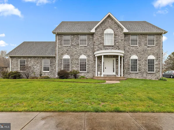 4 Tamar Ct, Bear, DE 19701