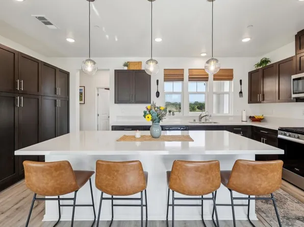 1205 Caminito Rockfish Unit 53, San Diego, CA 92154