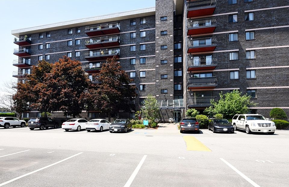 1st image of 500 Washington St APT 409