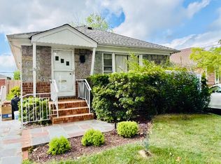 262-21 60th Rd, Little Neck, NY 11362